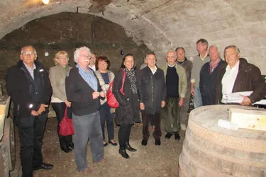 Les conseillers départementaux invités à visiter le dédale des caves d’Aubière