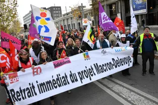 Nouveau round de mobilisation contre la réforme des retraites jeudi 9 janvier à Clermont-Ferrand (Puy-de-Dôme)