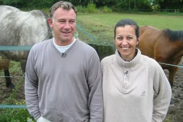 Cyrille et Sylvie Léchat élèvent des chevaux, essentiellement des juments et des poulains