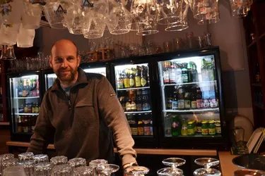 Il y a six mois, le Beer Café s’installait au 21, place Eugène-Glibert, dans le centre de Brioude