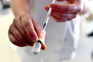 Vaccin : En Corrèze, des appels téléphoniques aux 75 ans et plus pour leur proposer un rendez-vous