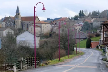 À Laprugne (Allier), une croix sème la zizanie entre un habitant et la municipalité
