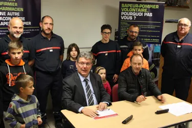 Le SDIS et la mairie ont signé deux conventions pour les sapeurs-pompiers volontaires
