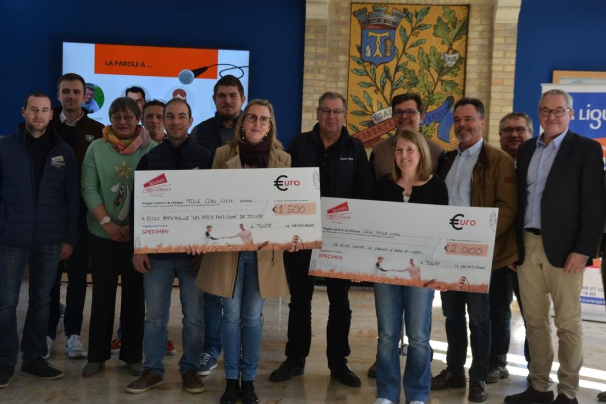 Les semis solidaires des Jeunes agriculteurs ont engrangé 7.000 € à Toury contre le cancer