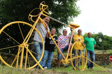 Avec près de 120 vélos jaunes, la commune s’est mise aux couleurs de la Grande Boucle