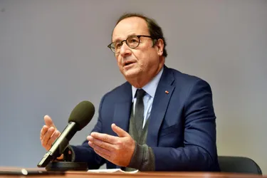 François Hollande sur la candidature de Mélenchon en 2022 : "Il ne peut ni rassembler la gauche, ni convaincre les Français"