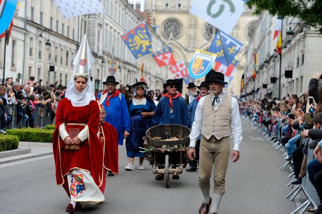 Carte Postale Ancienne - Orléans - Cortège Des Fêtes De Jeanne D'Arc - Sénateurs Et Députés Du Loiret