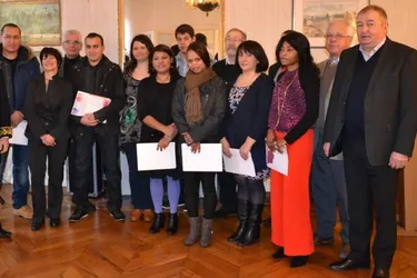 Au cours d’une cérémonie émouvante huit récipiendaires ont acquis la nationalité française, hier