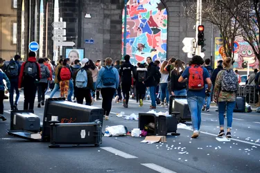 Nouvelle journée de mobilisation des lycéens ce vendredi en Auvergne : neuf interpellations à Clermont-Ferrand