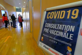 N° Vert à Vichy : les plus de 75 ans peuvent prendre rendez-vous pour se faire vacciner contre le Covid-19