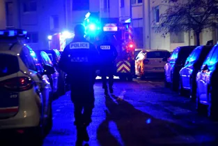 Ivre, une jeune femme chute d'un échafaudage à Clermont-Ferrand