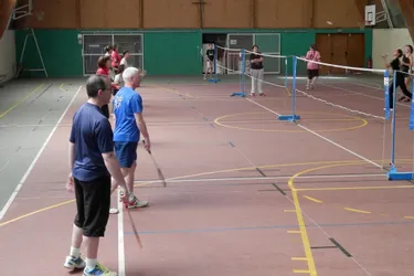 Dimanche, le tournoi interne du club de badminton a réuni 39 participants