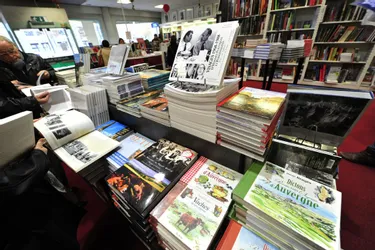 Quelles librairies indépendantes participent à la 25e Fête de la librairie en Auvergne ?