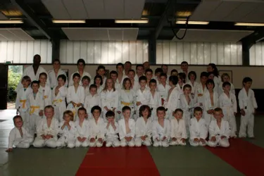 Effectifs en hausse, innovations, résultats : l’assemblée générale du Judo-Club dresse un bon bilan