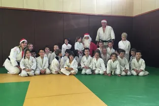 Démonstration pour les babies du judo