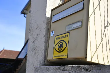 Pour « renforcer sa politique de sécurité », Bellerive-sur-Allier (Allier) adhère au dispositif Voisins Vigilants