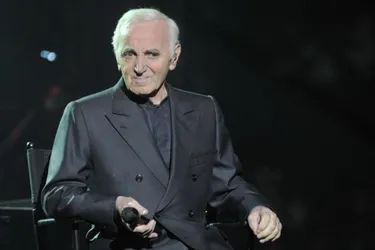 Quand Charles Aznavour emportait le Zénith d'Auvergne avec ses tubes « d’aujourd’hui, d’hier et d’avant avant-hier »
