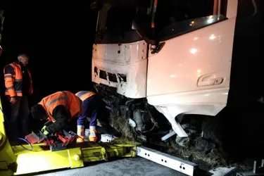 Une automobiliste tuée dans un choc frontal avec un poids lourd à Serbannes (Allier)