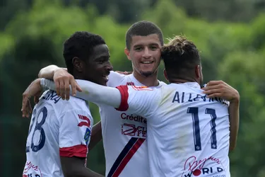 Le Clermont Foot s'impose face à Troyes (2-1) : le résumé vidéo du match