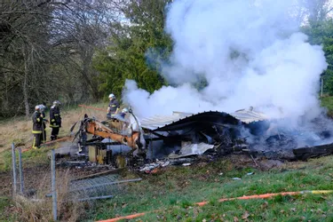 Allier : un mobil-home détruit par le feu à Vendat
