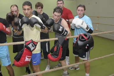 Les combattants du Boxing club moulinois se préparent