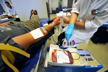 Près de 350 donneurs de sang, hier, à Polydôme, pour le prélèvement de rentrée