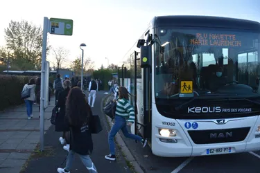 L'enquête se poursuit après les altercations entre des conducteurs de bus et des élèves à Riom (Puy-de-Dôme)