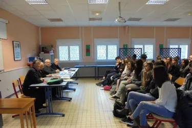Des anciens d’Algérie témoignent face à des lycéens