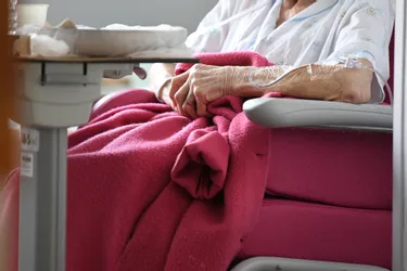 Homicide involontaire : une interdiction d’exercer d’un an requise contre deux infirmières à Brive