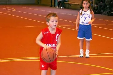 Les plus jeunes basketteurs victorieux