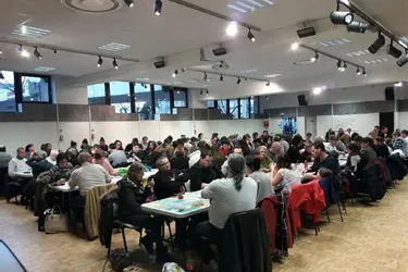 150 personnes se sont rassemblées à la salle du Carrefour Europe pour une animation