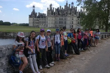 Les écoliers sur les bords de la Loire