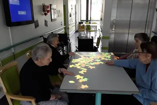 Des "tables magiques" pour les malades d'Alzheimer aux Résidences Saint-Dominique de Brioude