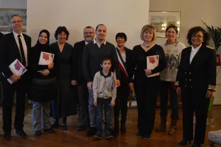 Des habitants d’Ambert et Bertignat ont été officiellement naturalisés, hier à la sous-préfecture