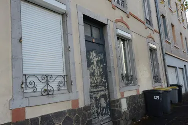 Jeune poignardé à Clermont-Ferrand : trois mois après, le meurtrier présumé toujours en fuite