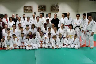 La section judo a invité les parents à revêtir le kimono