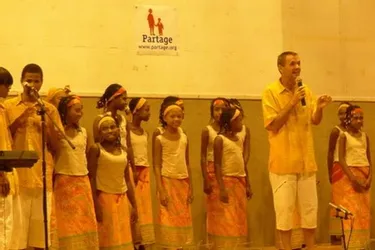 Les voix d’enfants de la chorale La Malagasy Gospel ont résonné à Aubière