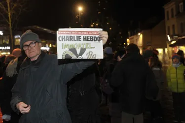 Charlie Hebdo rationné demain mais les livraisons dureront plusieurs jours