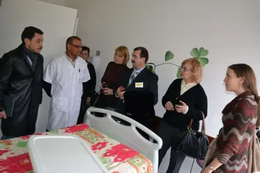 Une délégation de scientifiques ukrainiens était en visite à la maternité