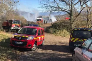 Un incendie d'origine inconnue s'est déclaré dans un dépôt de déchets verts à Vodable (Puy-de-Dôme)