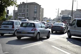 La rue Anatole-France de nouveau au centre des questions de circulation à Clermont-Ferrand