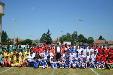 Cent vingt collégiens footballeurs étaient réunis mercredi dernier au stade des Chaussades