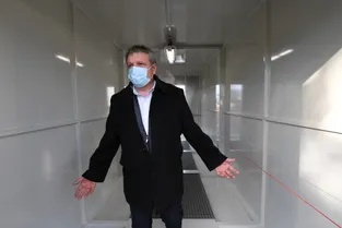 L'entreprise JLB Technologies met au point un tunnel de décontamination contre le Covid-19 à Clermont-Ferrand