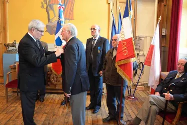 Alain Schmitt reçoit l’Ordre du Mérite