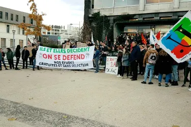 L'Unef se mobilise contre les attendus à l'Université Clermont Auvergne : « Tout le monde doit avoir accès à la filière de son choix »