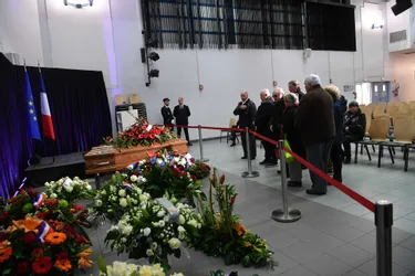 Des figures politiques attendues à Puy-Guillaume pour les obsèques de Michel Charasse