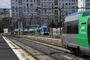 Un problème à un passage à niveau occasionne de nombreux retards sur les TER en Auvergne