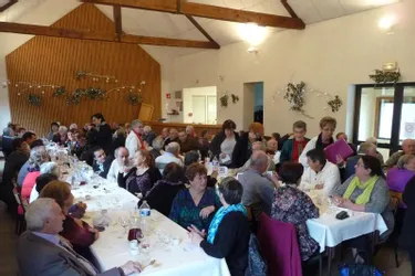 La municipalité invite les aînés à déjeuner