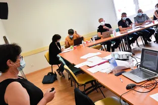 Après la crise sanitaire, les secouristes du travail d'Auvergne incluent les risques liés au Covid-19 dans leur formation