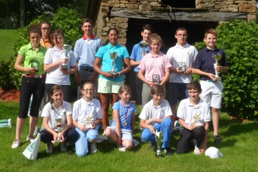 70 jeunes joueurs de golf présents sur le parcours d’Aubazine